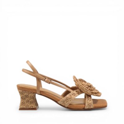 Sandalia flor de rafia
