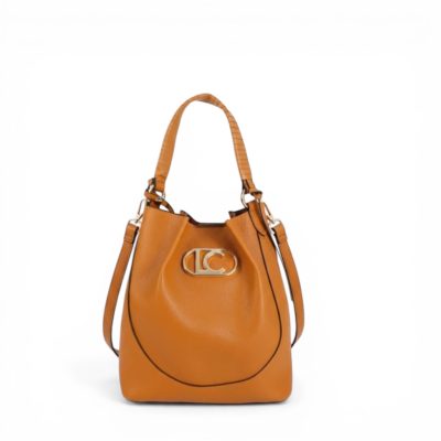 Lola Casademunt bolso hobo camel